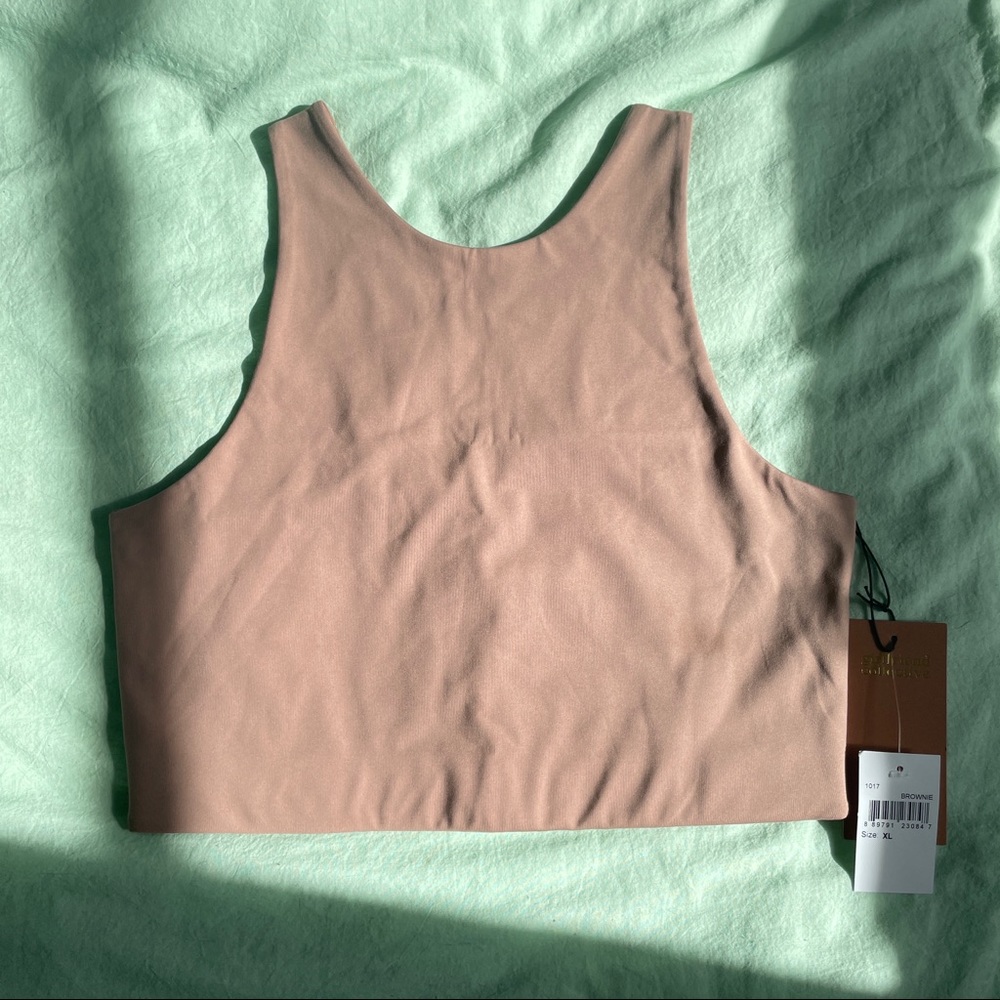 NWT Girlfriend Collection Dylan Tank Bra in Brownie